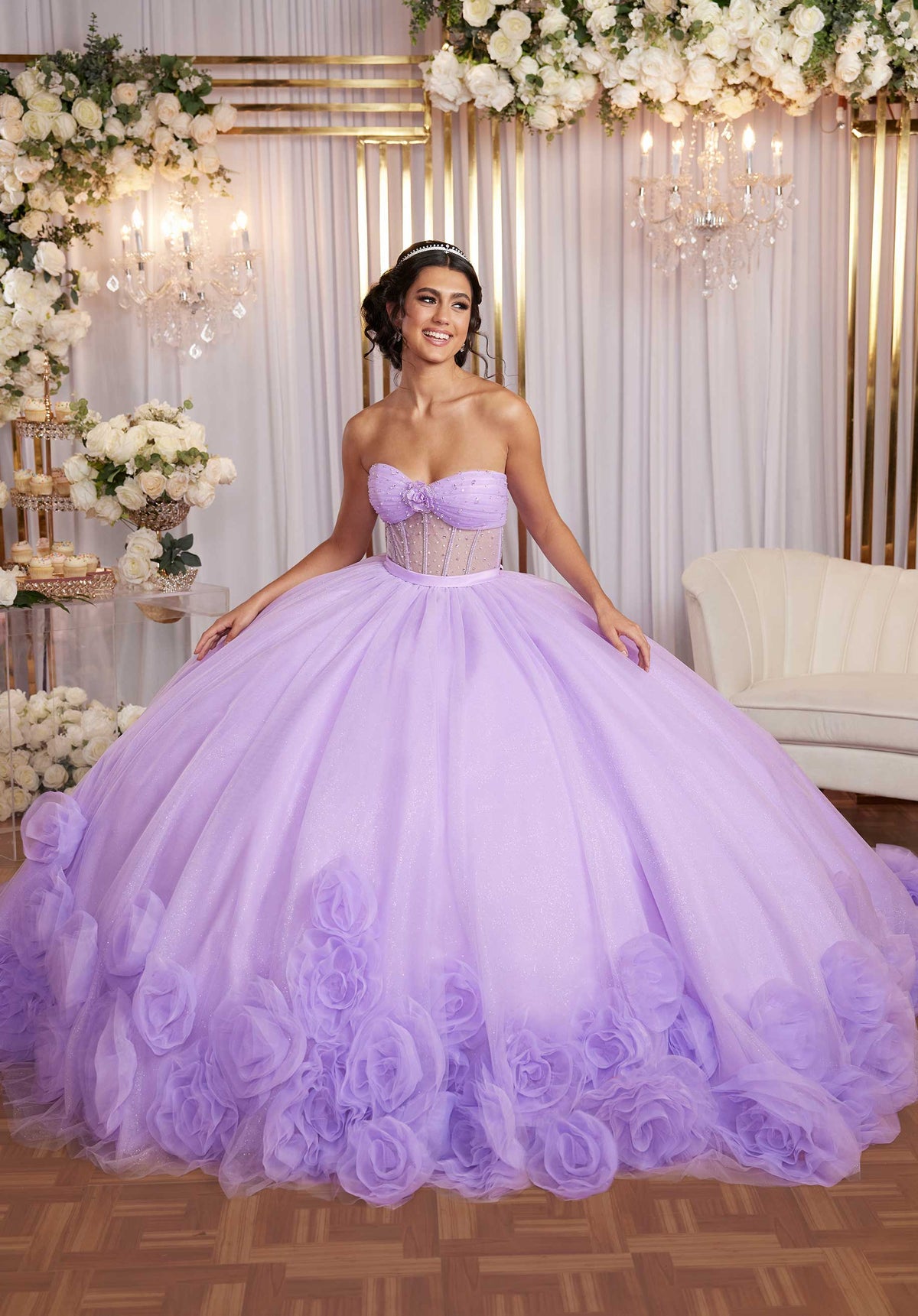 Vestido de quinceañera floral tridimensional con corsé transparente