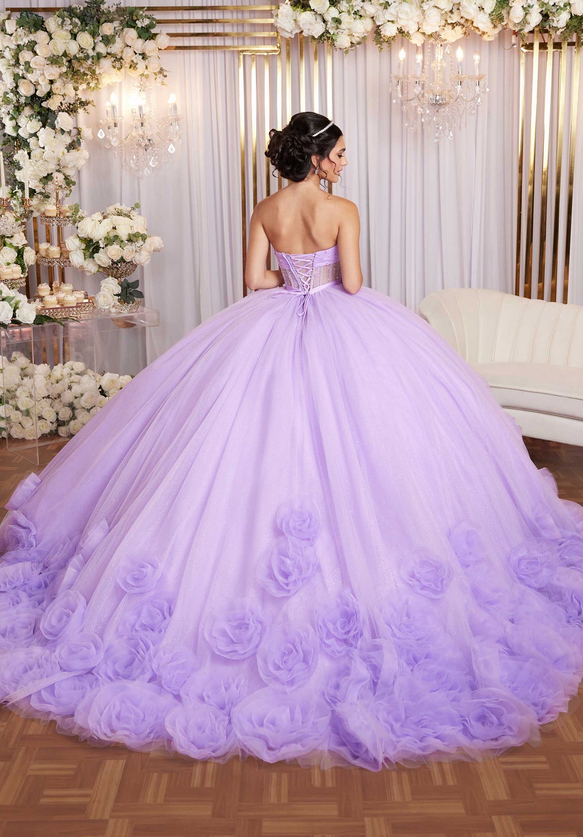 Vestido de quinceañera floral tridimensional con corsé transparente